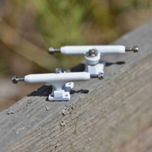 Fingerboard trucky semi pro 34mm bílé