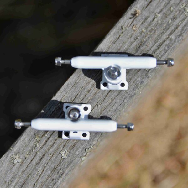 Fingerboard trucky semi pro 34mm bílé - Image 3