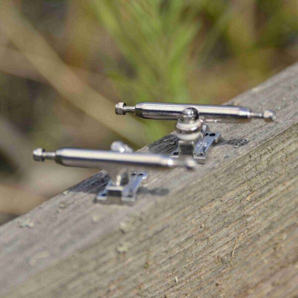 Fingerboard trucky semi pro 34mm stříbrné - Image 2