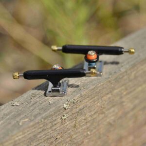 Fingerboard trucky SB-pro 34mm stříbrno-černé