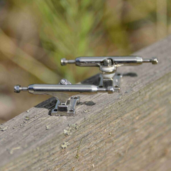 Fingerboard trucky semi pro 32mm stříbrné - Image 2
